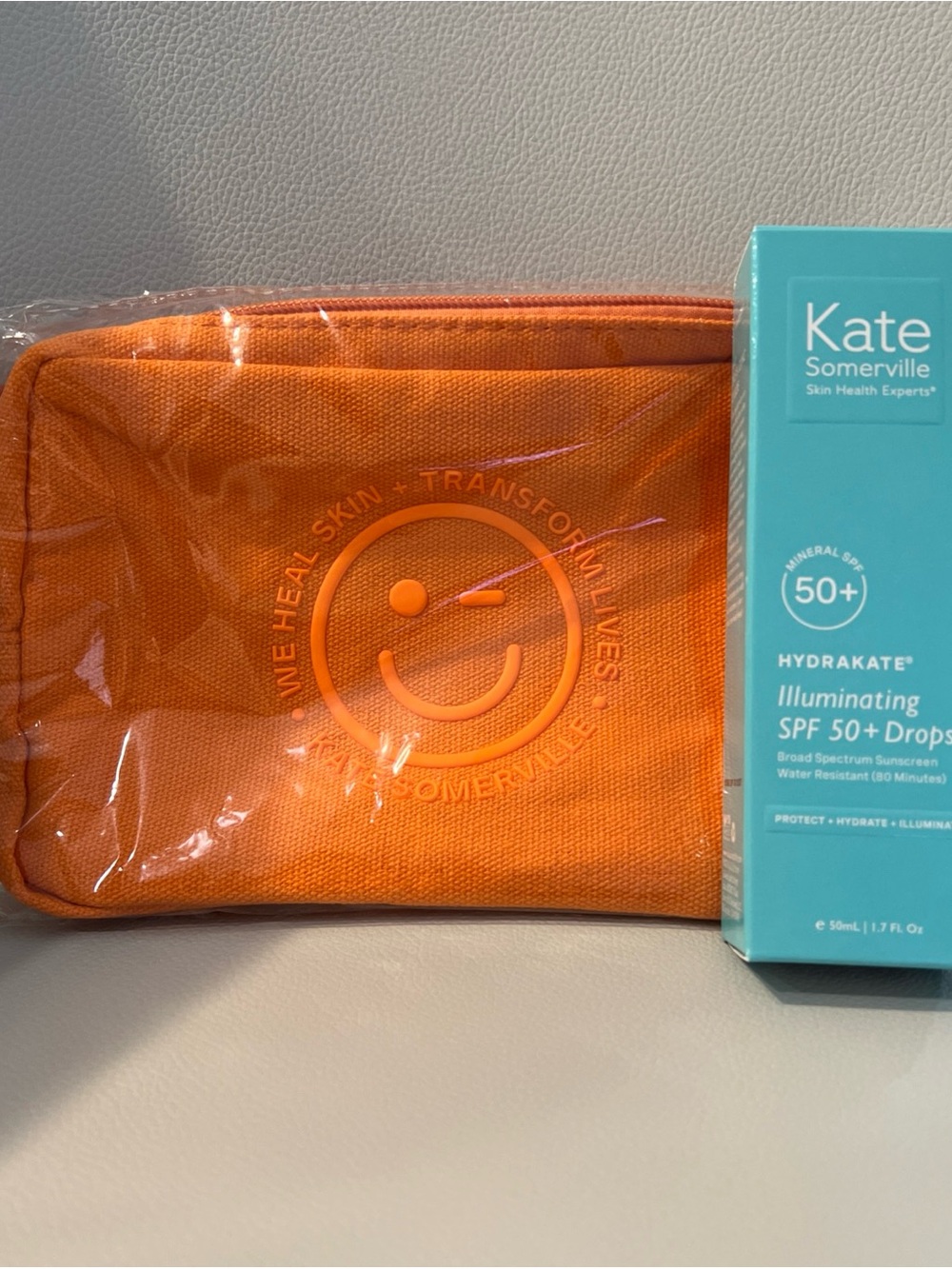 Seal KATE SOMERVILLE HydraKate SPF 50+ Illuminating Drops, 1.7 oz + Pouch NIB